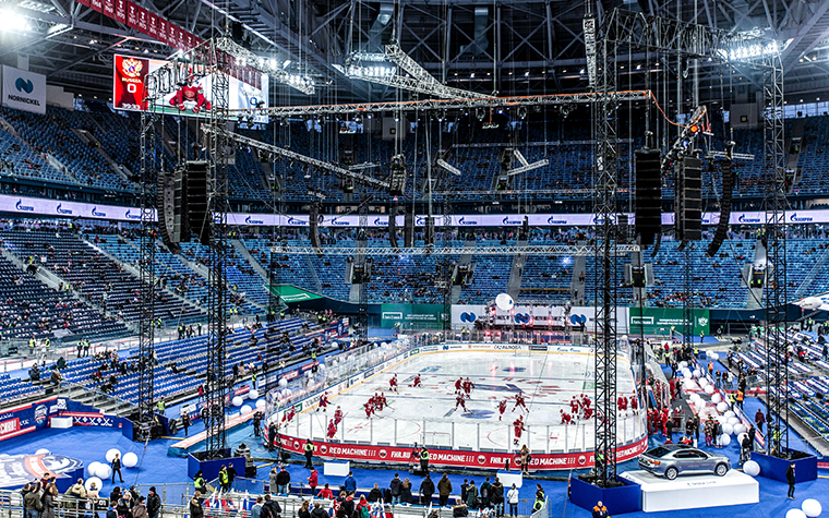 Хоккей «Русская классика» на стадионе «Газпром Арена»